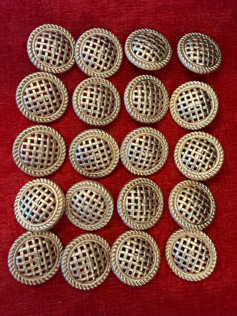 20 Pieces 25MM/1Inch Round Metal Vintage Grid Buttons Set (20 Buttons Total)